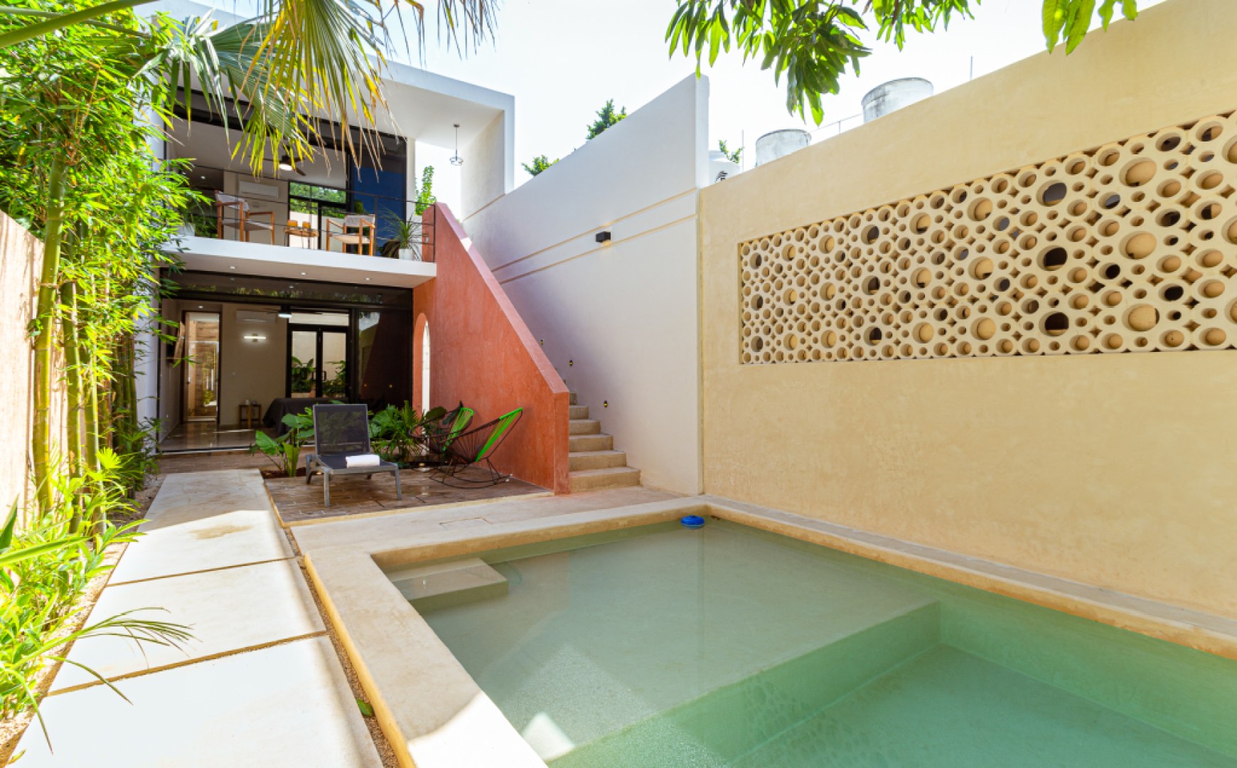House with contemporary architecture and pool