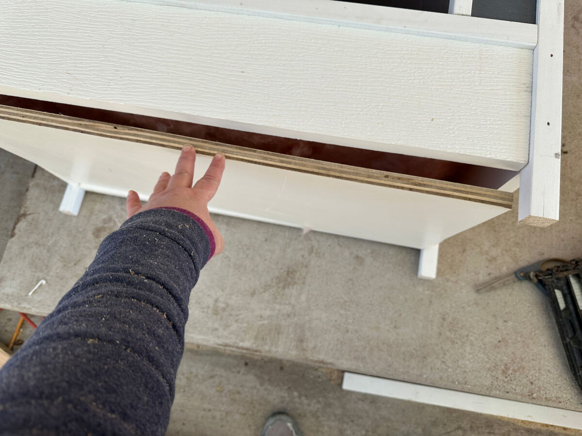 Adding insulation to a stray cat/feral cat house for winter